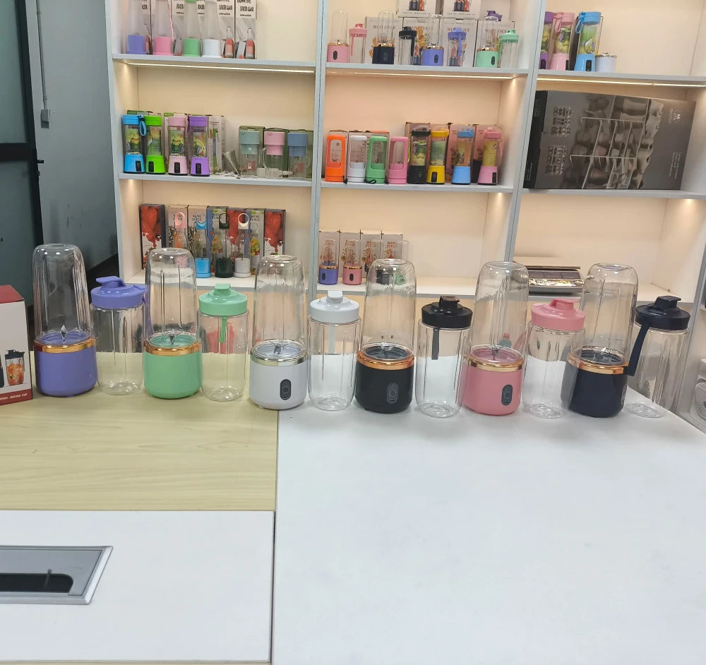 Blender portabil pentru shake-uri/smoothie-uri