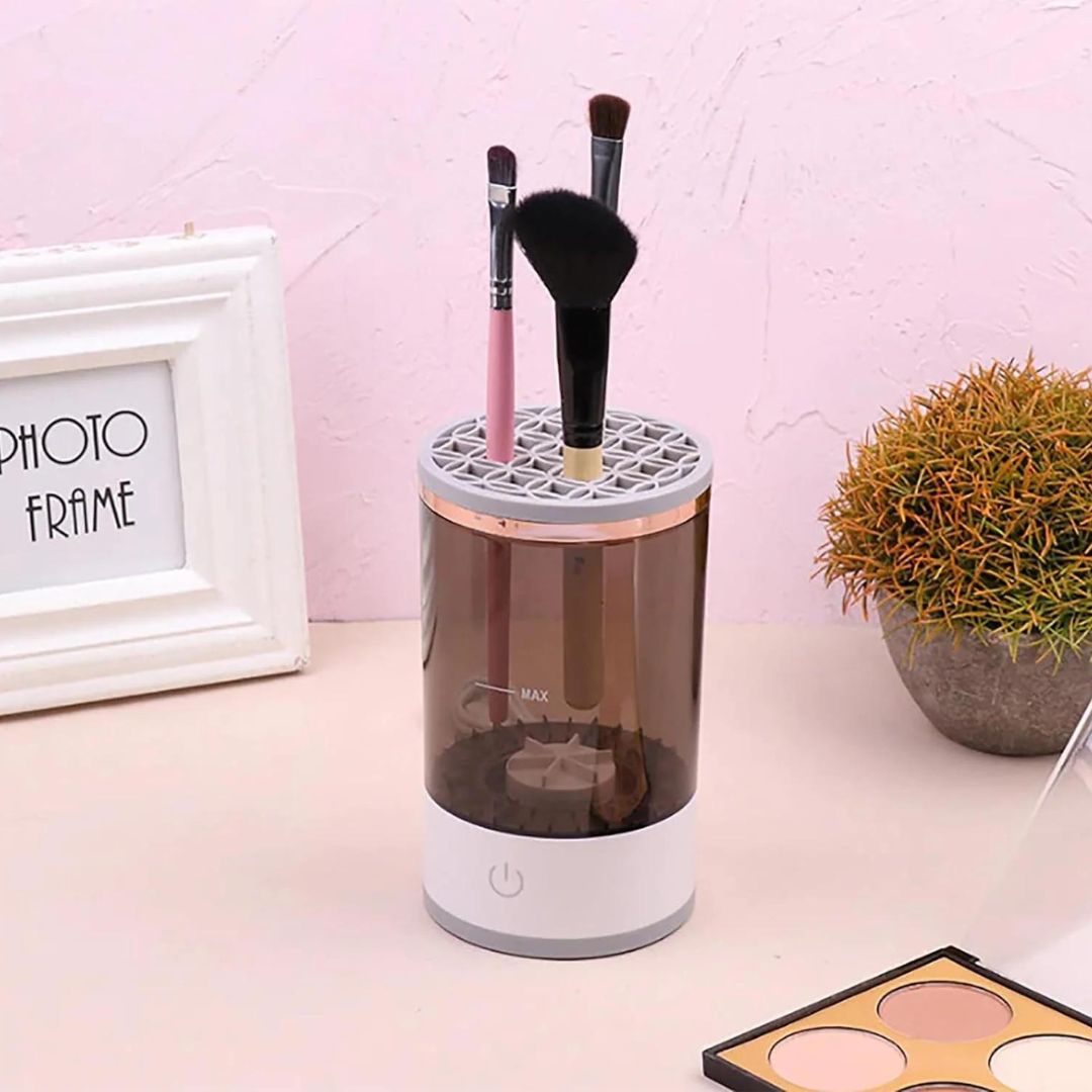 Dispozitiv de curatare si uscator automat pentru pensule de machiaj+ CADOU Epilator facial