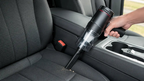 Un singur aspirator compact pentru podele, mobilier și mașină.