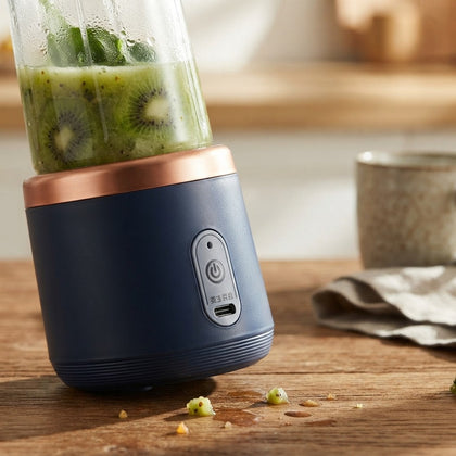 Blender portabil pentru shake-uri/smoothie-uri